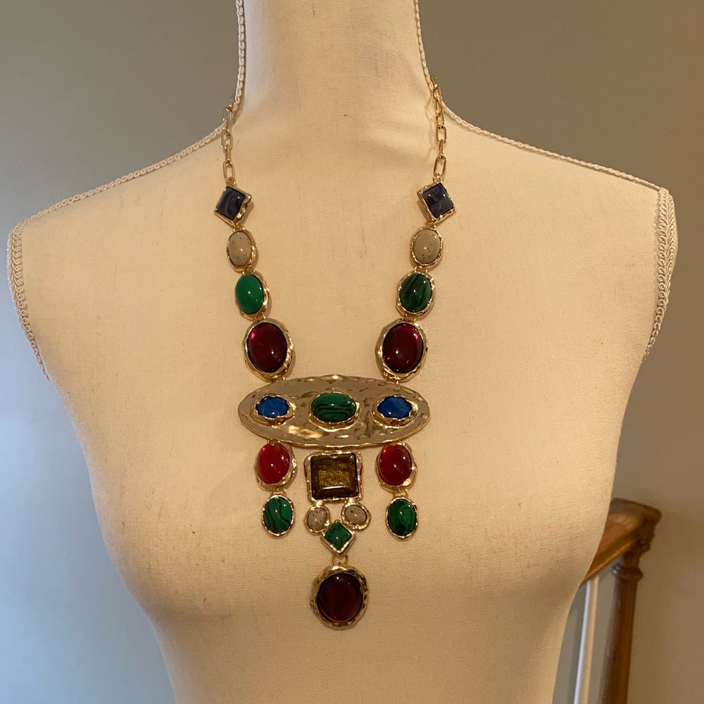 Beaded necklace New